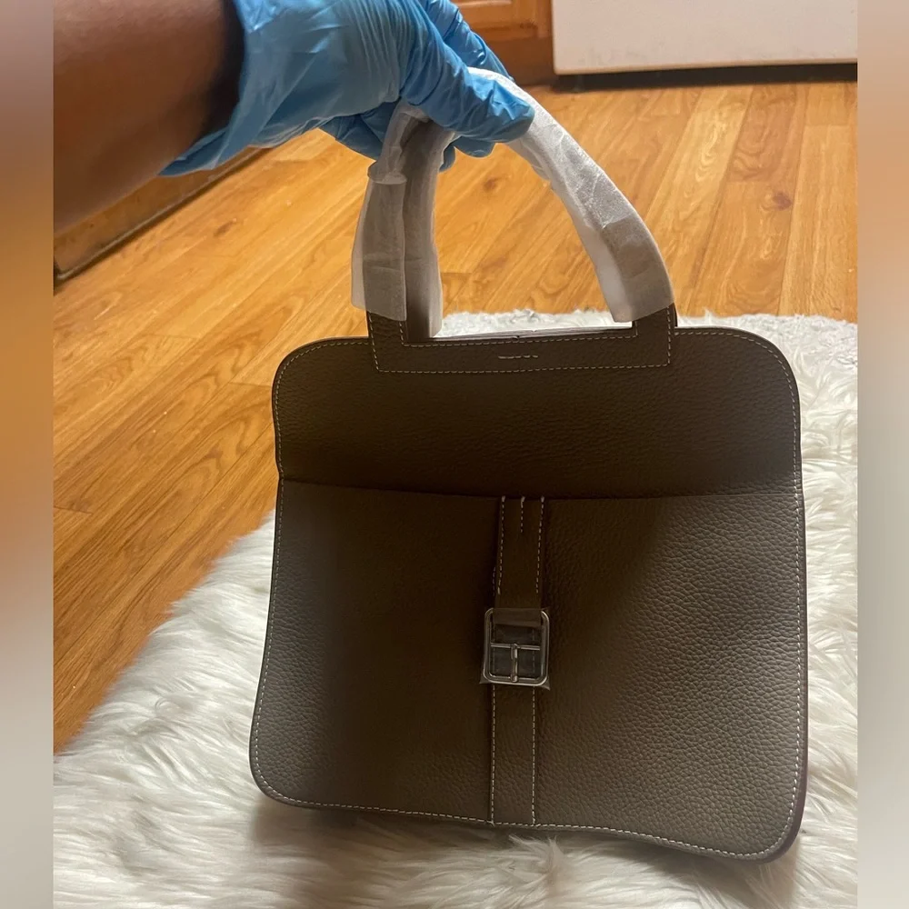 Etoupe Leather Hazlan style Crossbody  Bag - Picture 5 of 16